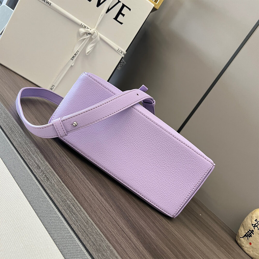 6-39.jpg LOEWE Small Puzzle Bag