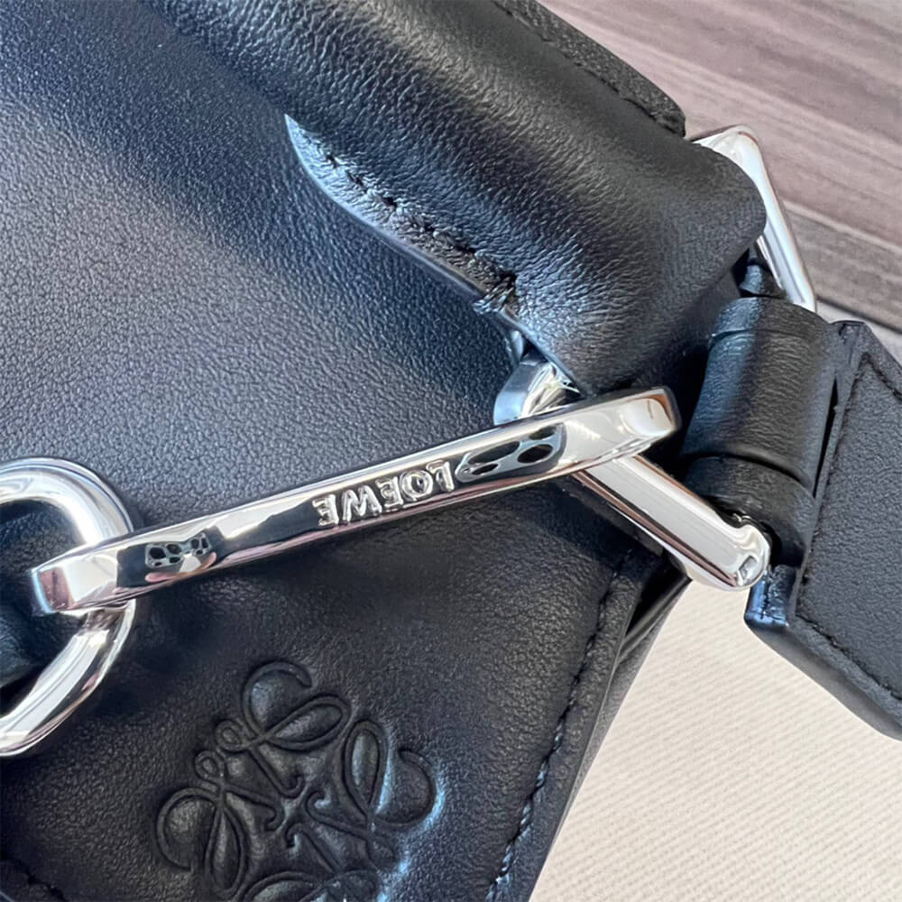 6-40-1.jpg LOEWE Small Puzzle Bag