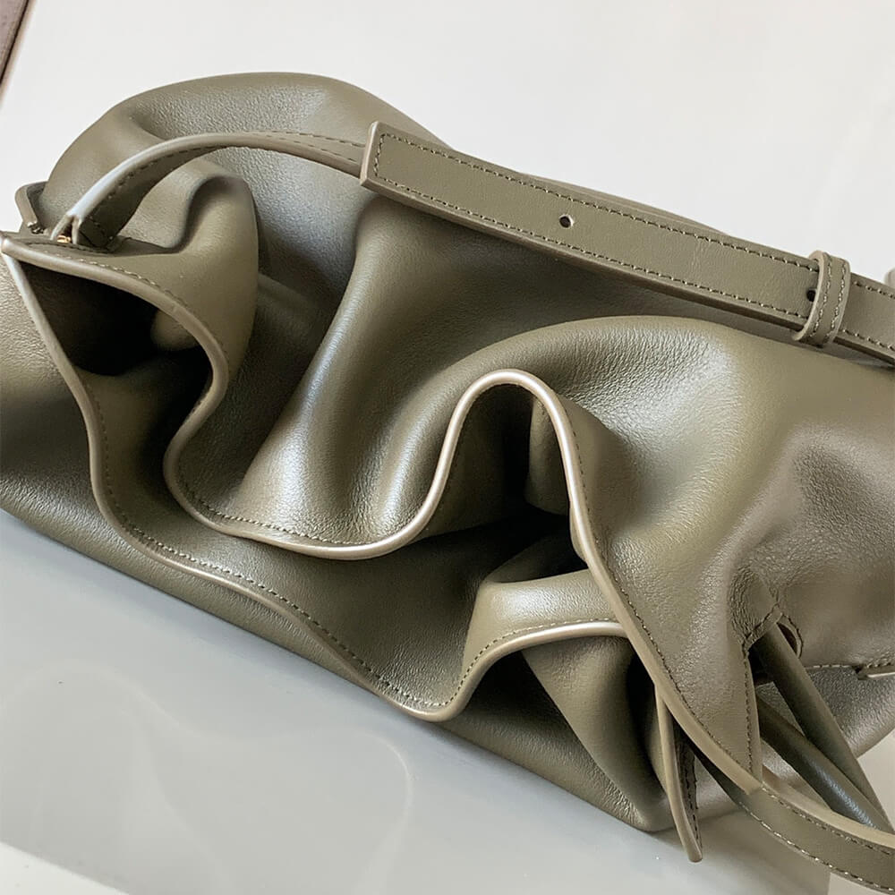 6-439.jpg LOEWE Medium Flamenco clutch in nappa calfskin(HIGH-END GRADE)
