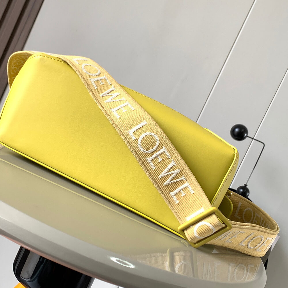 6-66-1.jpg LOEWE Small Puzzle Bag