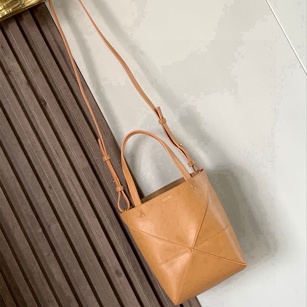 6-73.jpg LOEWE Mini Puzzle Fold tote in shiny calfskin(HIGH-END GRADE)