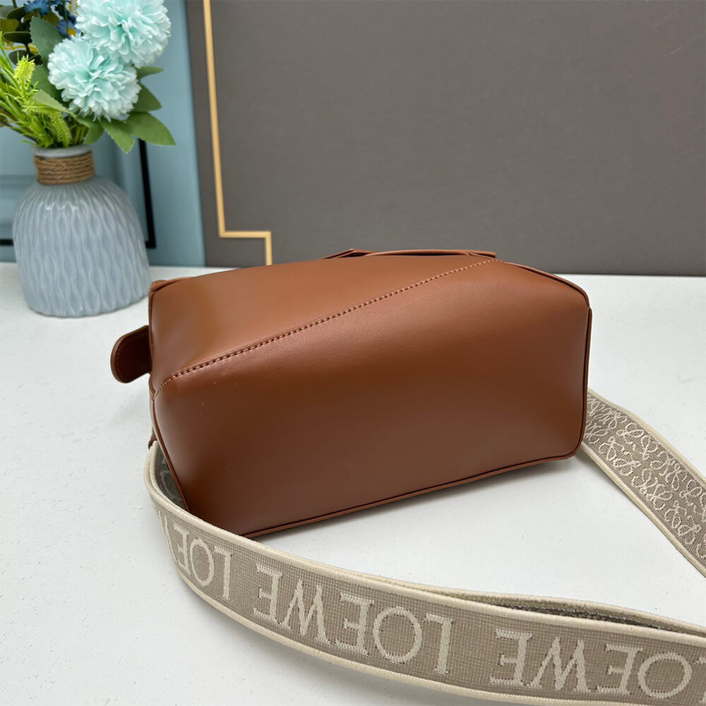 6-79.jpg LOEWE Small Puzzle Bag