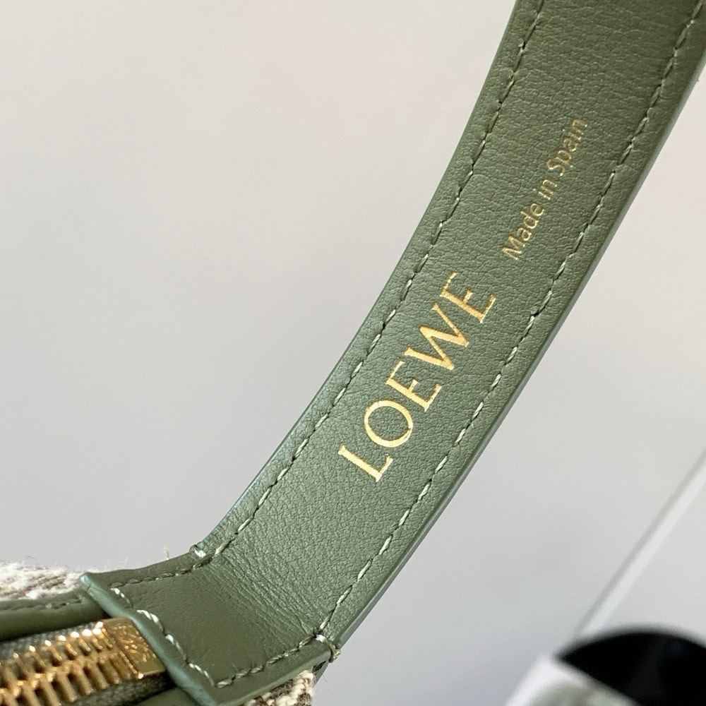 7-136.jpg LOEWE Jacquard Anagram Calfskin Small Cubi Bag(HIGH-END GRADE)