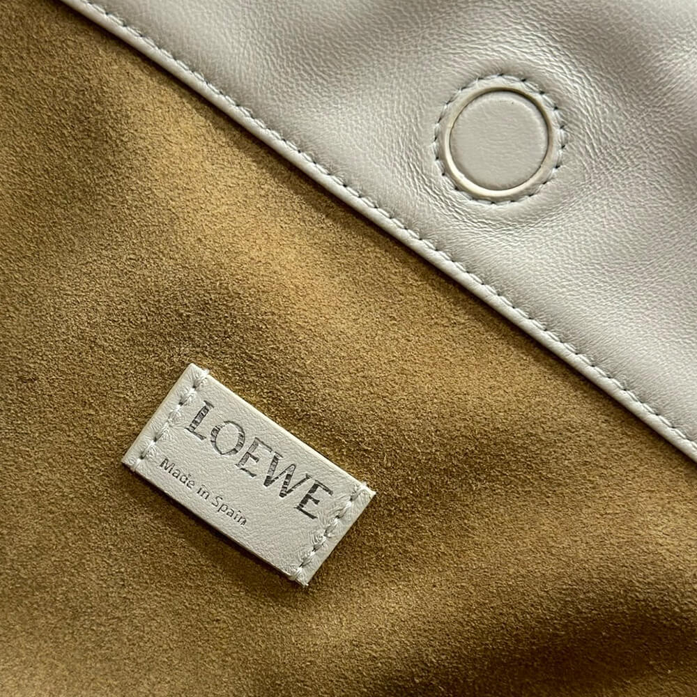 7-158.jpg Loewe Medium Flamenco purse in mellow nappa lambskin