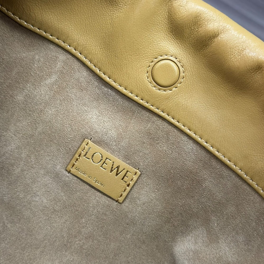 7-159.jpg Loewe Medium Flamenco purse in mellow nappa lambskin