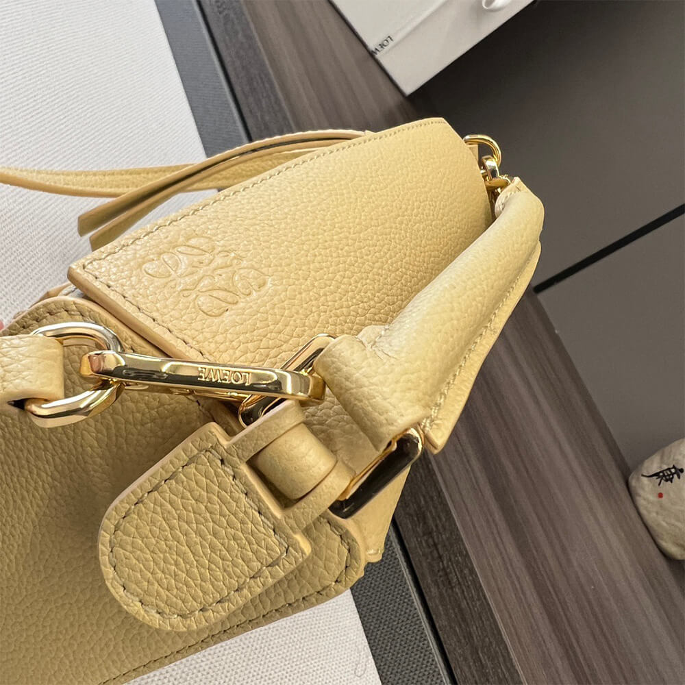 7-19.jpg LOEWE Mini Puzzle bag