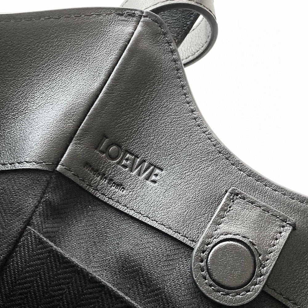 7-218.jpg LOEWE Hammock Flip bag in classic calfskin(HIGH-END GRADE)