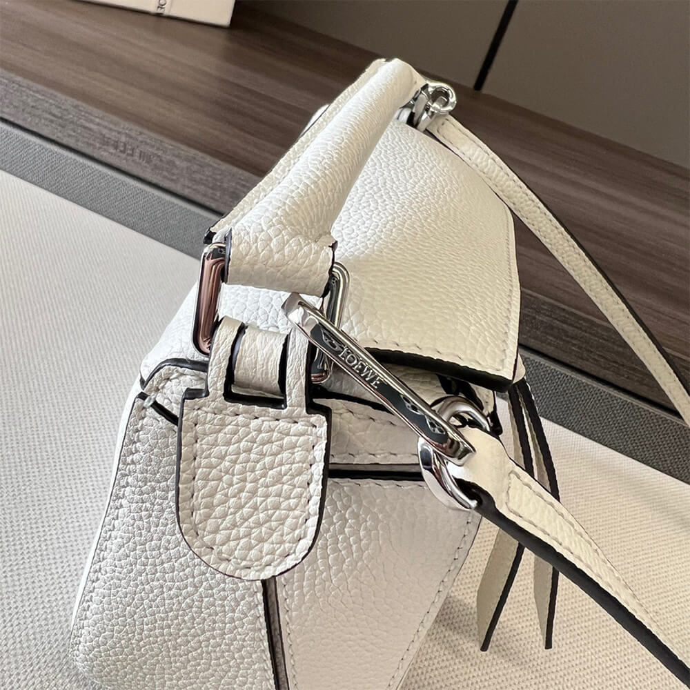 7-23-1.jpg LOEWE Mini Puzzle bag