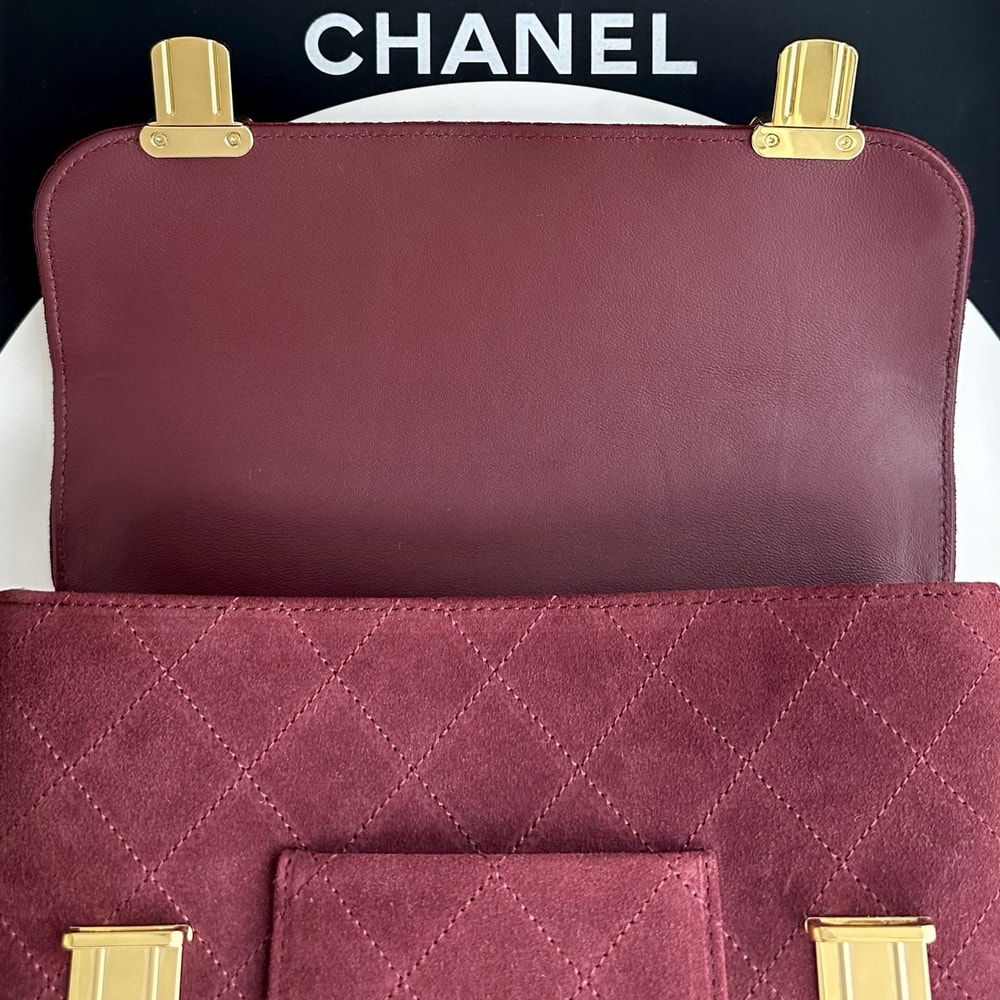 7-270.jpg CHANEL Backpack(HIGH-END GRADE)