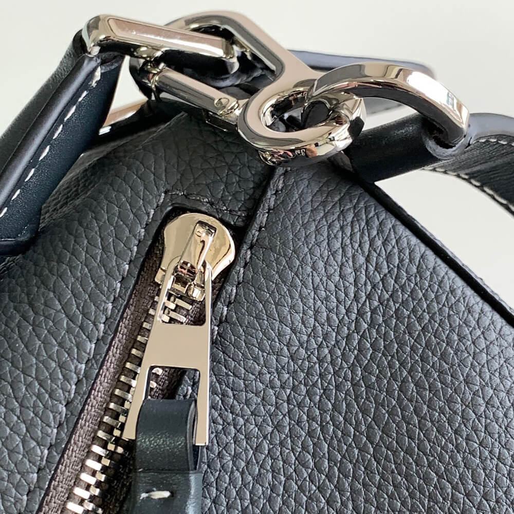 7-37.jpg LOEWE Small Puzzle Bag