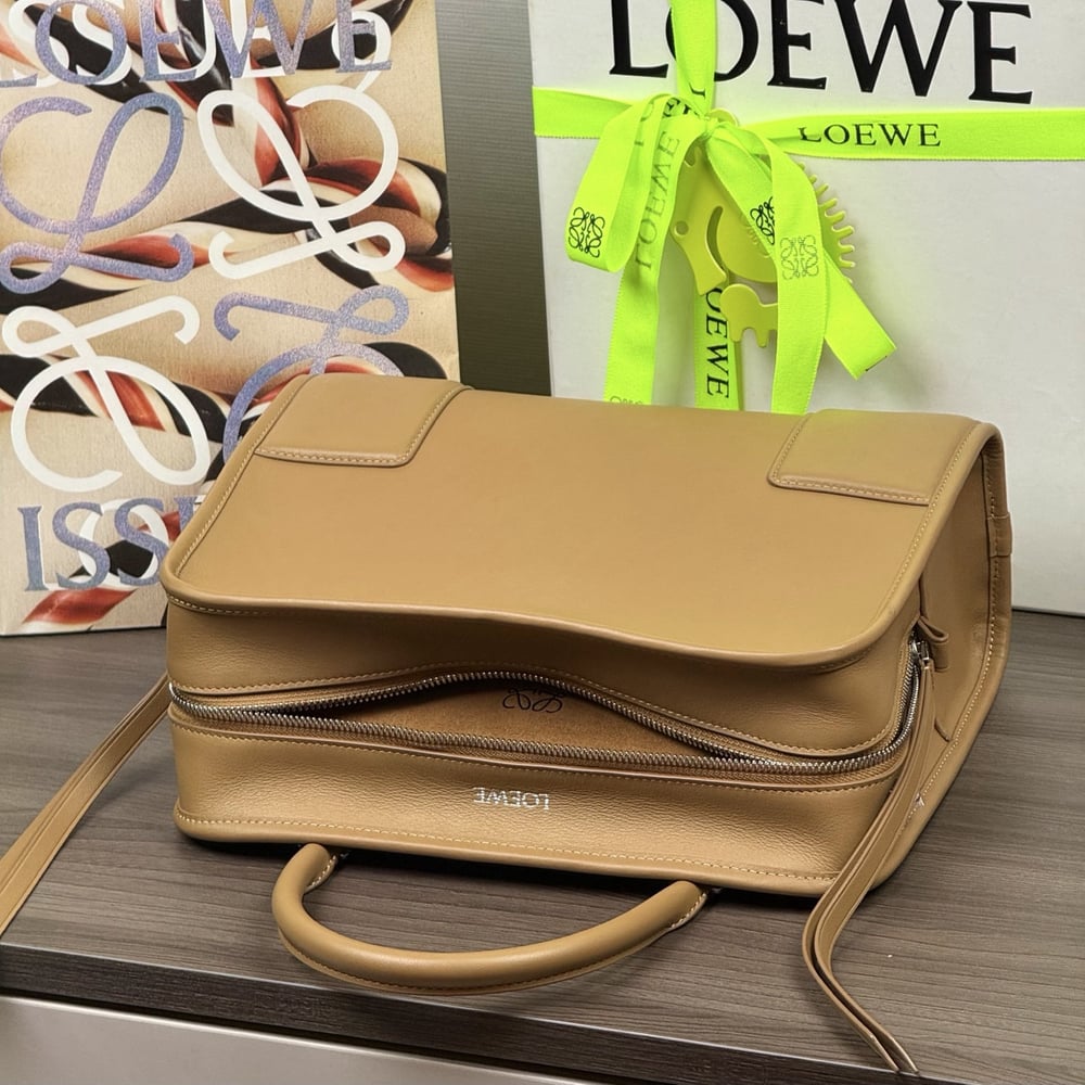 7-377.jpg Loewe Medium Amazona 180 bag in soft calfskin(HIGH-END GRADE)