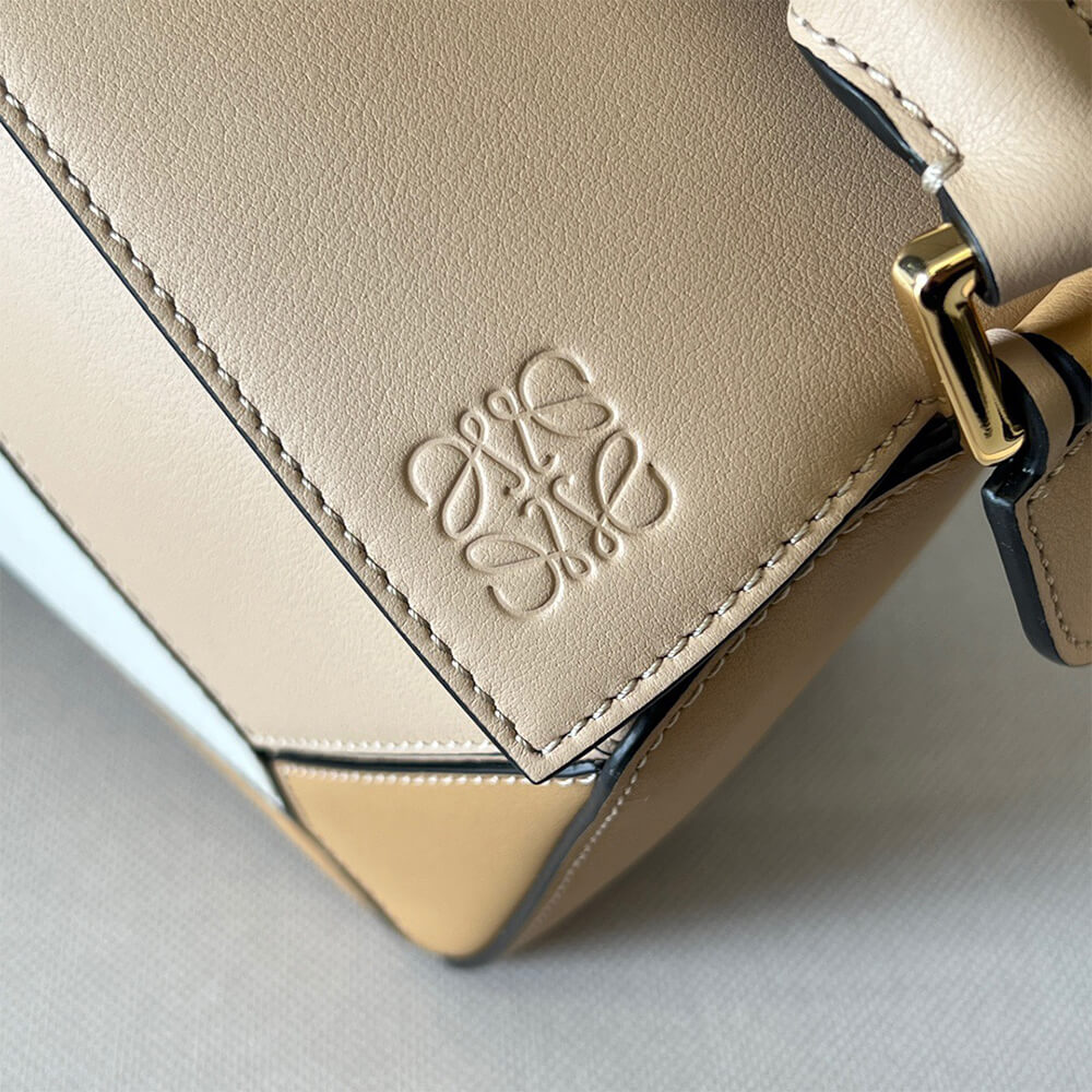7-43-1.jpg LOEWE Small Puzzle Bag