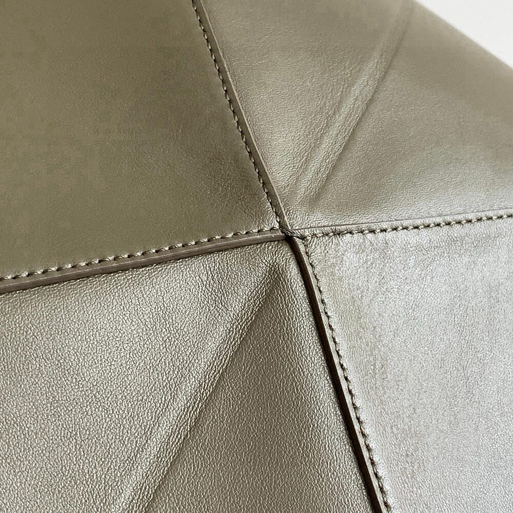 7-68.jpg LOEWE Medium Puzzle Fold tote in shiny calfskin(HIGH-END GRADE)