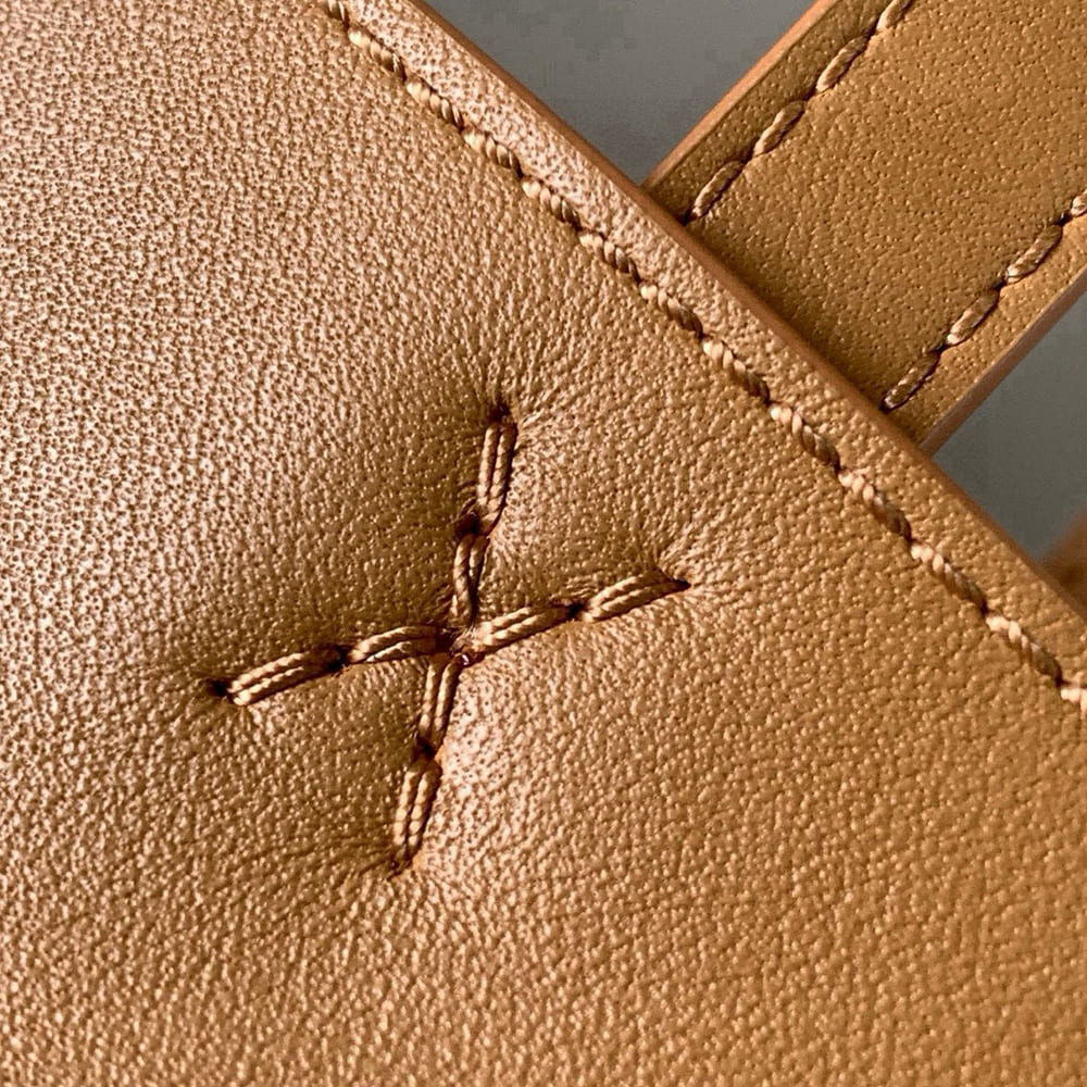 7-73.jpg LOEWE Mini Puzzle Fold tote in shiny calfskin(HIGH-END GRADE)