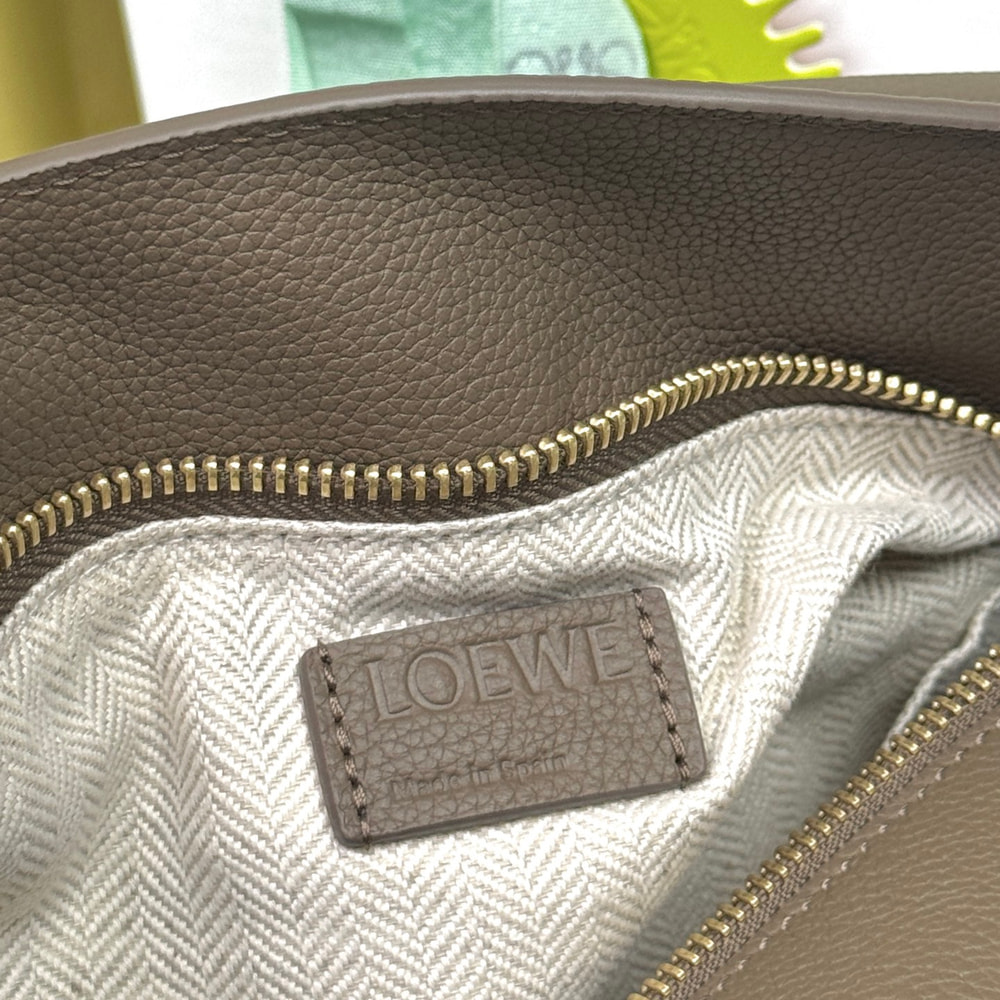 8-195.jpg Loewe Small Puzzle Edge bag in soft grained calfskin(HIGH-END GRADE)