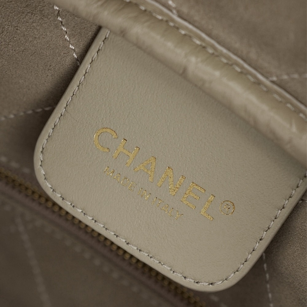 8-208.jpg CHANEL Large Bowling Bag(HIGH-END GRADE)