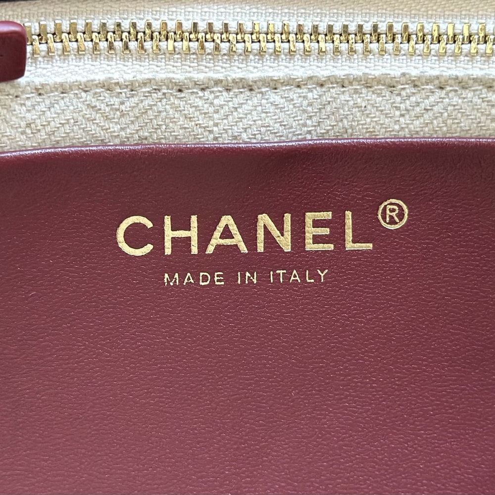 8-217.jpg CHANEL Backpack(HIGH-END GRADE)