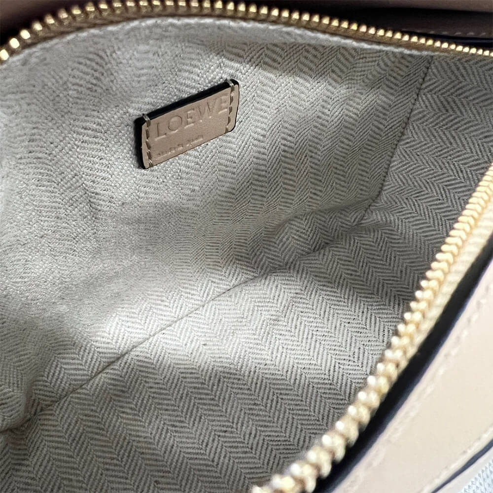 8-23-2.jpg LOEWE Mini Puzzle bag