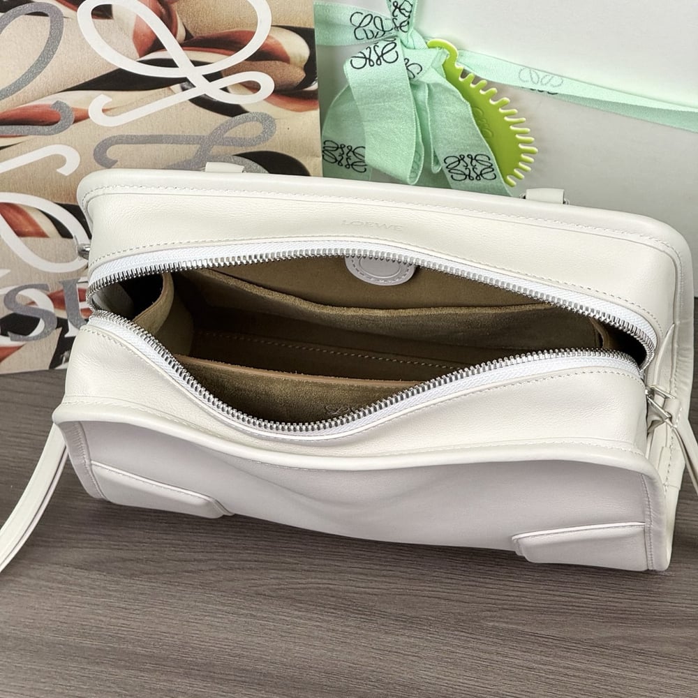 8-337.jpg Loewe Small Amazona 180 bag in soft calfskin(HIGH-END GRADE)