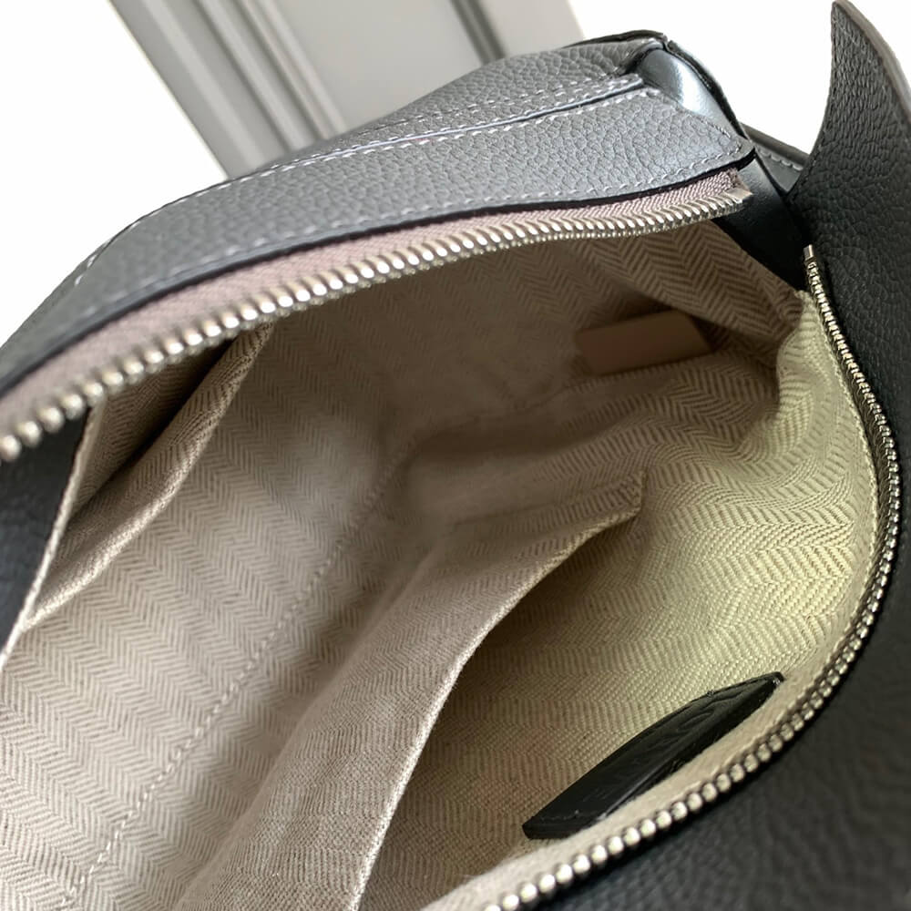 8-35-1.jpg LOEWE Small Puzzle Bag