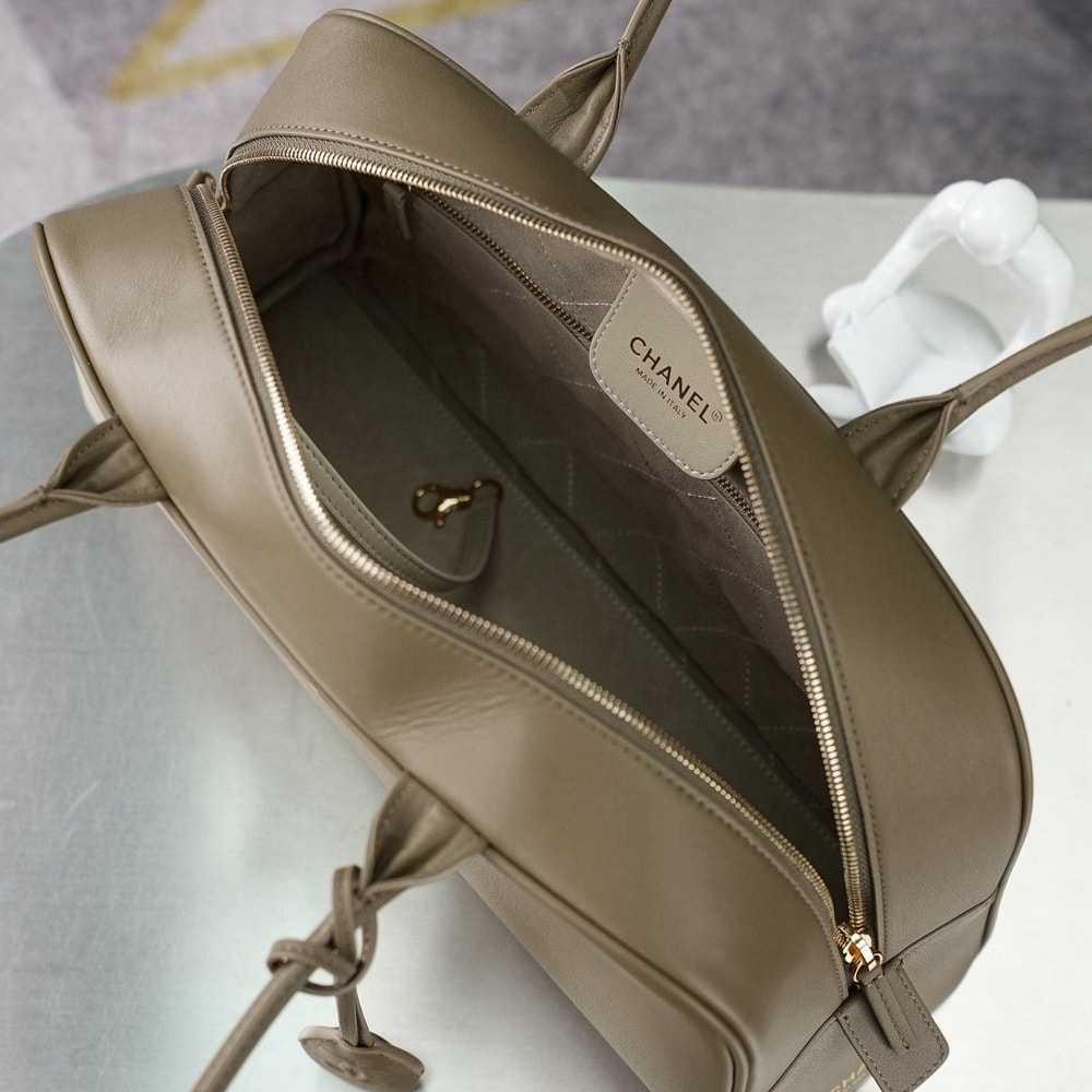 9-105.jpg CHANEL Large Bowling Bag(HIGH-END GRADE)