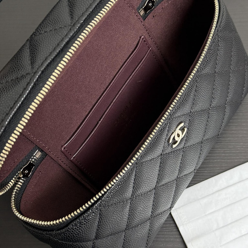 9-125.jpg CHANEL Vanity Case(HIGH-END GRADE)