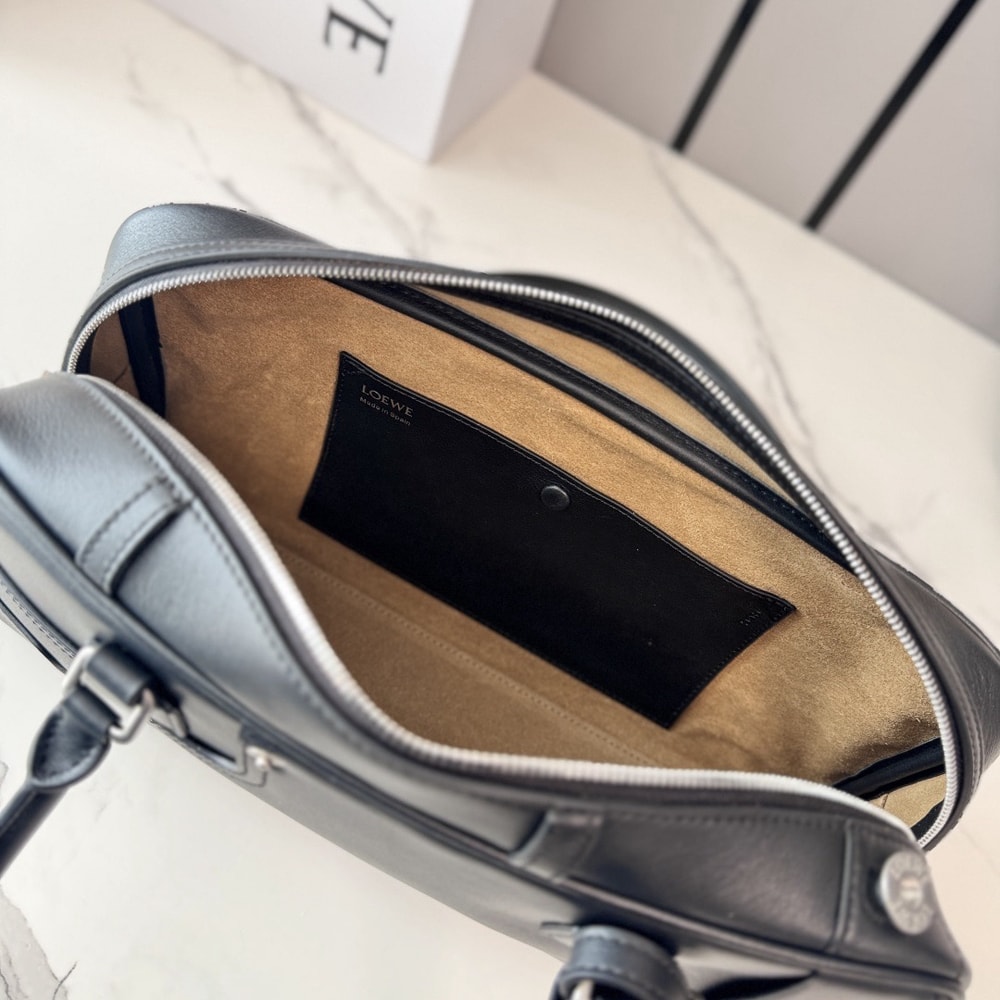 9-58.jpg LOEWE Medium Amazona 31 cropped bag in shiny calfskin(HIGH-END GRADE)