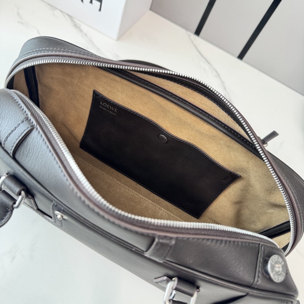 9-59.jpg LOEWE Medium Amazona 31 cropped bag in shiny calfskin(HIGH-END GRADE)