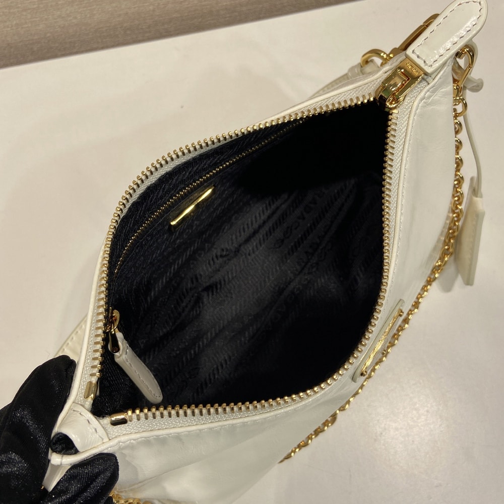 9-88.jpg Prada Leather mini-bag(HIGH-END GRADE)